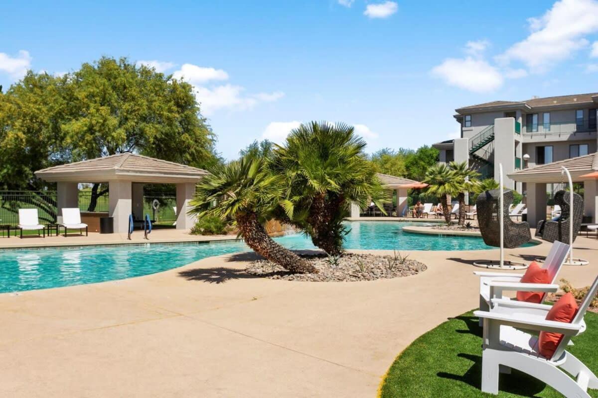 2br Cozysuites At Kierland Commons With Pool #10 Scottsdale