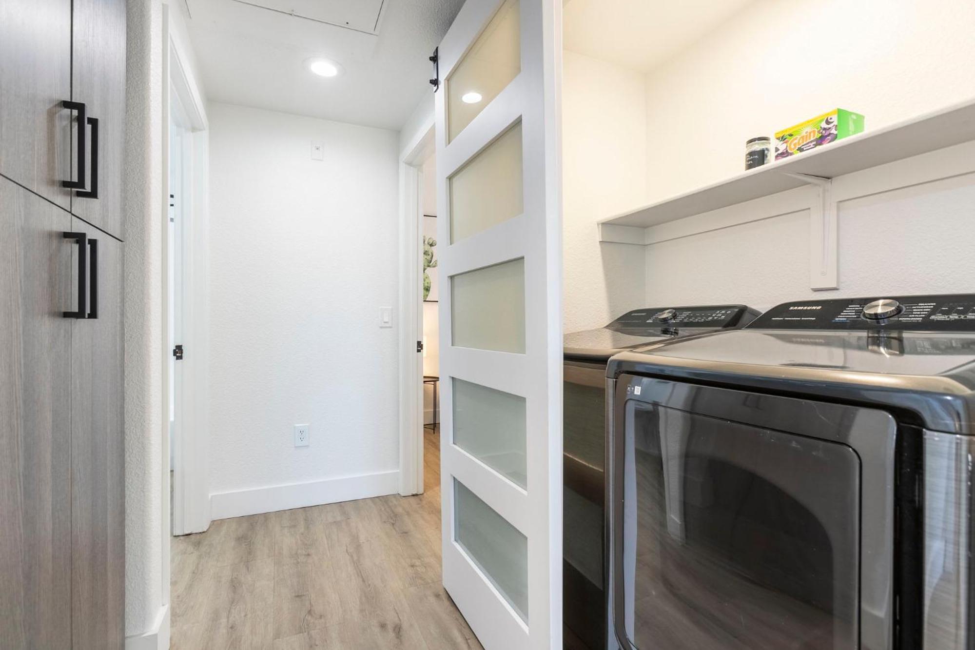 2br Cozysuites At Kierland Commons With Pool #10 Scottsdale